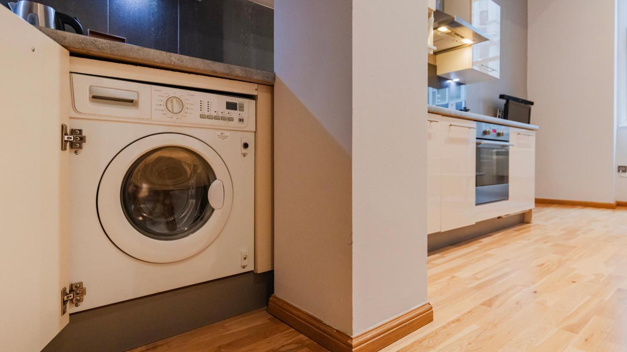 Cannon Street Serviced By Lovelystay London